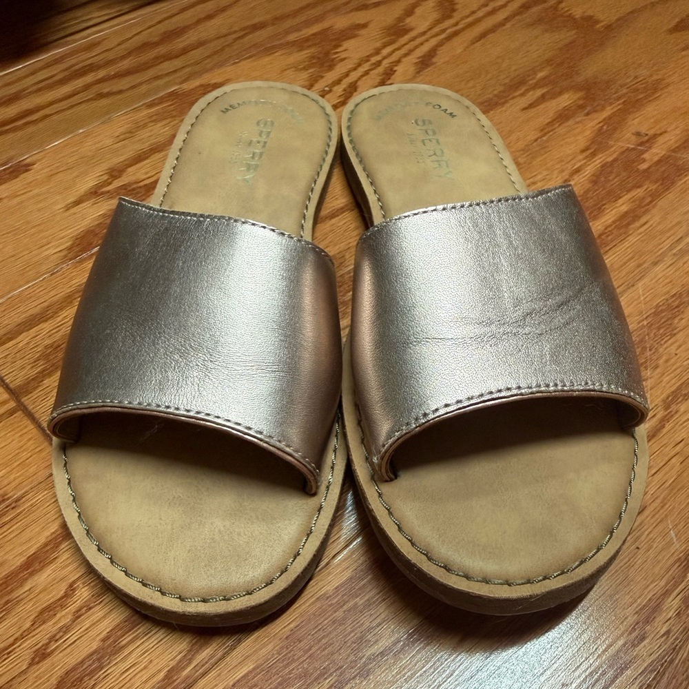 Sperry Women's Rose Gold Slide Sandals - Picture 2 of 6